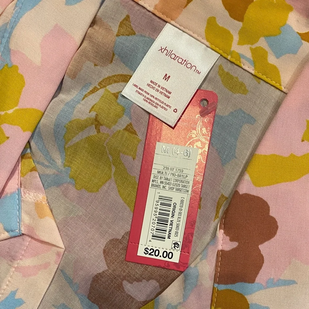 NWT Xhilaration Women’s Cover Up Swimwear Size Medium‎